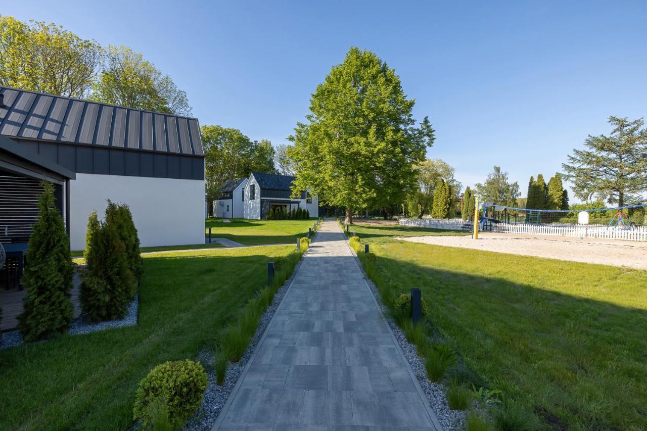 Domki Villa Hoff Resort Trzęsacz Buitenkant foto