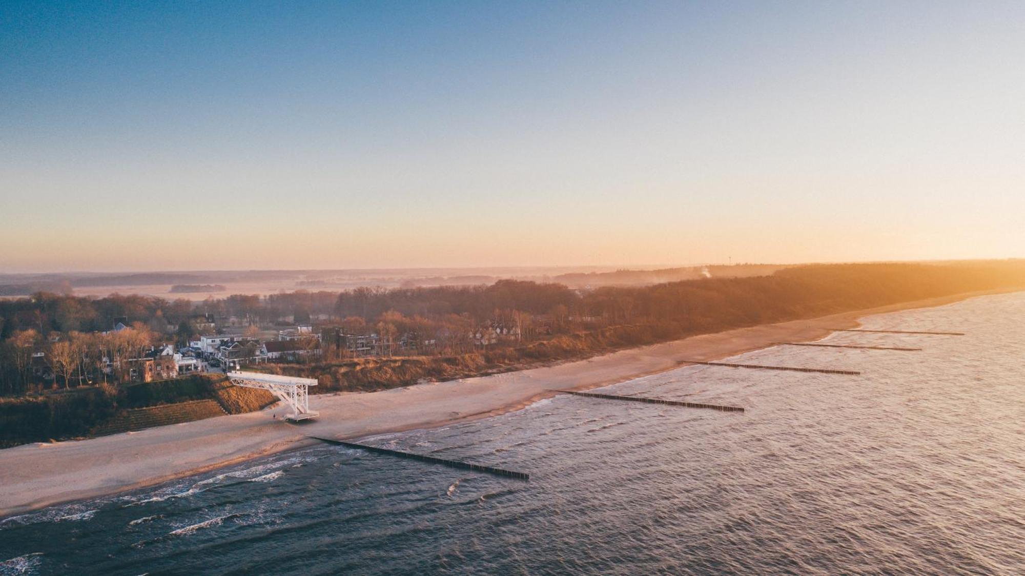 Domki Villa Hoff Resort Trzęsacz Buitenkant foto